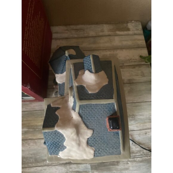 Mervyn's Village Square 2006 Victorian House Fiber Optic Lighted Building 2-Stor - Picture 10 of 17